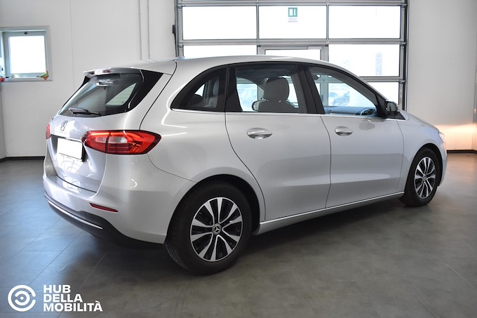 MERCEDES-BENZ B 180 d Automatic Sport